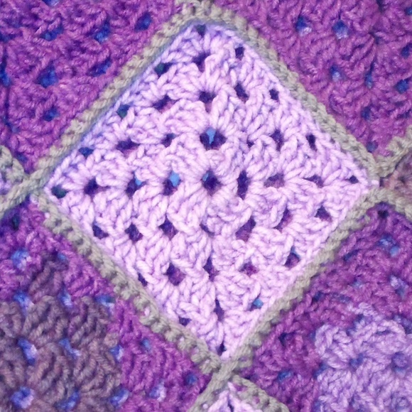 Crochet Purples 💜 Handbag - Picture 3 of 5